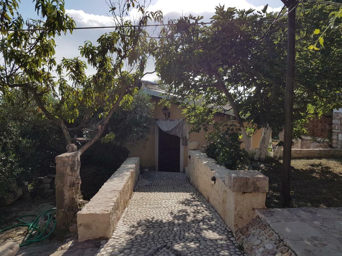 Bohali'S House Villa Sinarades Exterior photo